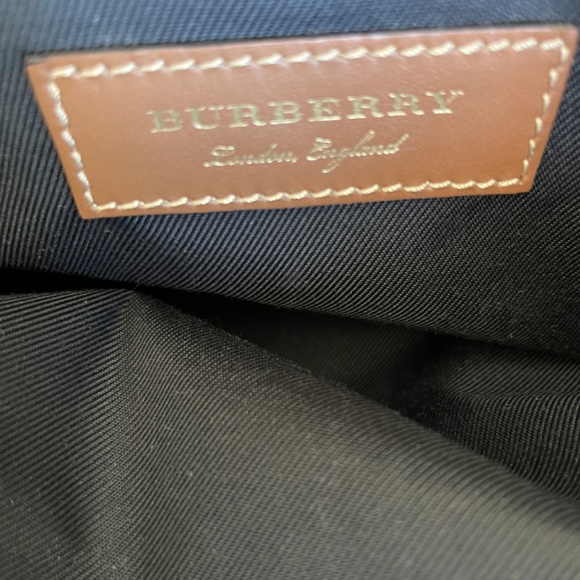 Burberry Shoulder Bag large Almost new - Picture 3 of 6